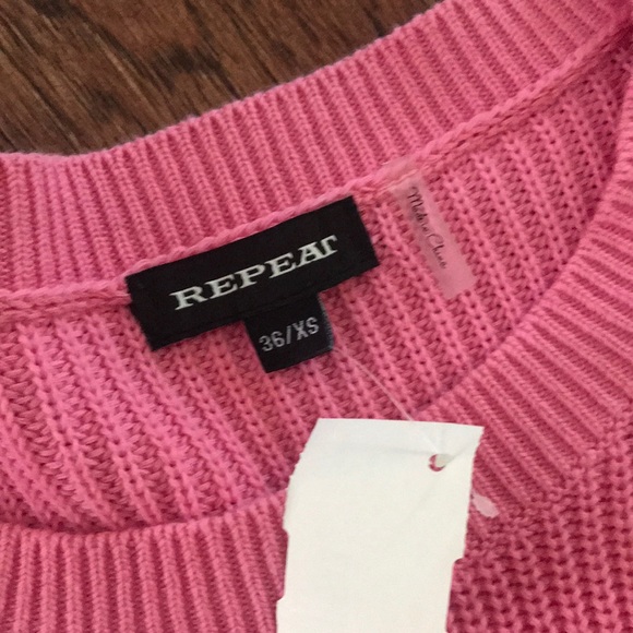 “Repeat” brand striped sweater with scalloped hem - Picture 3 of 7